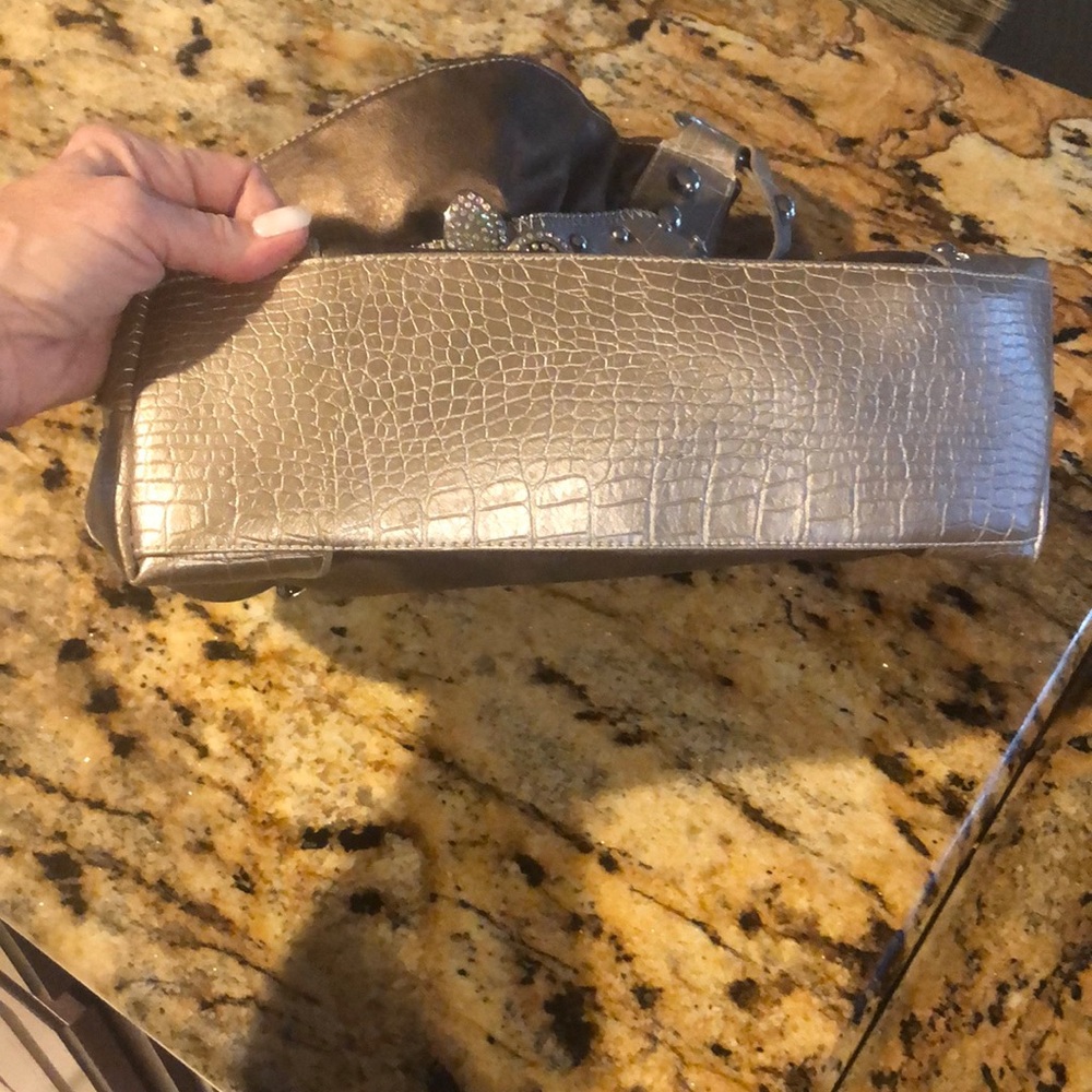 Purse - Picture 3 of 3